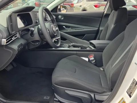 More photos of 2026 Hyundai Elantra SE at Hyundai Warner Robins, GA