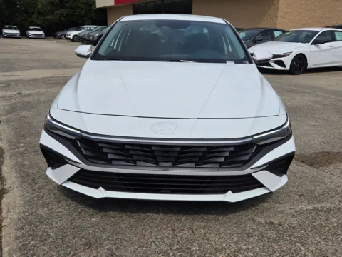 Photos of 2026 Hyundai Elantra SE for sale in Warner Robins, GA at Hyundai Warner Robins