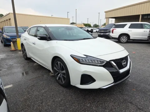 White 2023 Nissan Maxima SV for sale in Warner Robins, GA