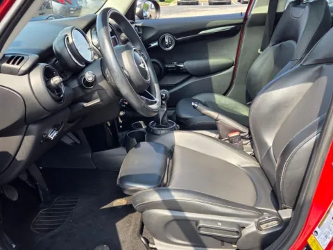 More photos of 2016 MINI Cooper S at Hyundai Warner Robins, GA