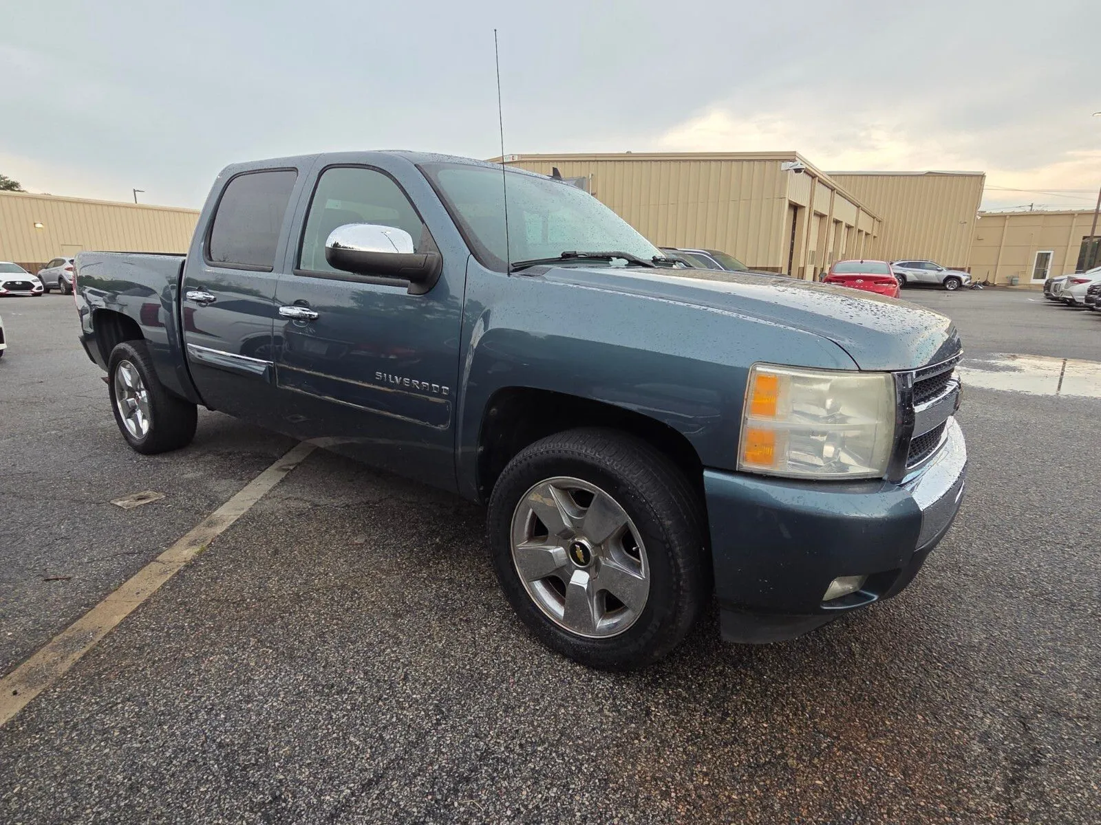 Used 2011 Chevrolet Silverado 1500 LT with VIN 3GCPCSE01BG319674 for sale in Lumberton, NC