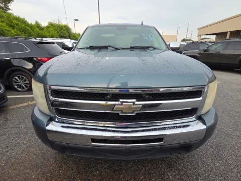 Photos of 2011 Chevrolet Silverado 1500 LT for sale in Warner Robins, GA at Hyundai Warner Robins