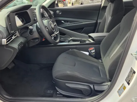 More photos of 2026 Hyundai Elantra SE at Hyundai Warner Robins, GA