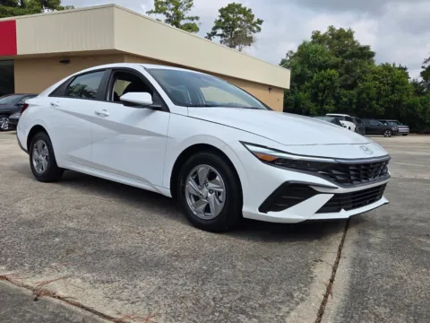 White 2026 Hyundai Elantra SE for sale in Warner Robins, GA