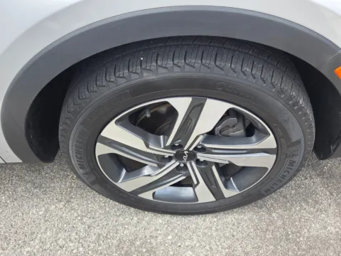 More photos of 2022 Kia Sorento Plug-In Hybrid SX Prestige at Hyundai Warner Robins, GA