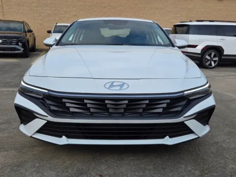 Photos of 2026 Hyundai Elantra SE for sale in Warner Robins, GA at Hyundai Warner Robins