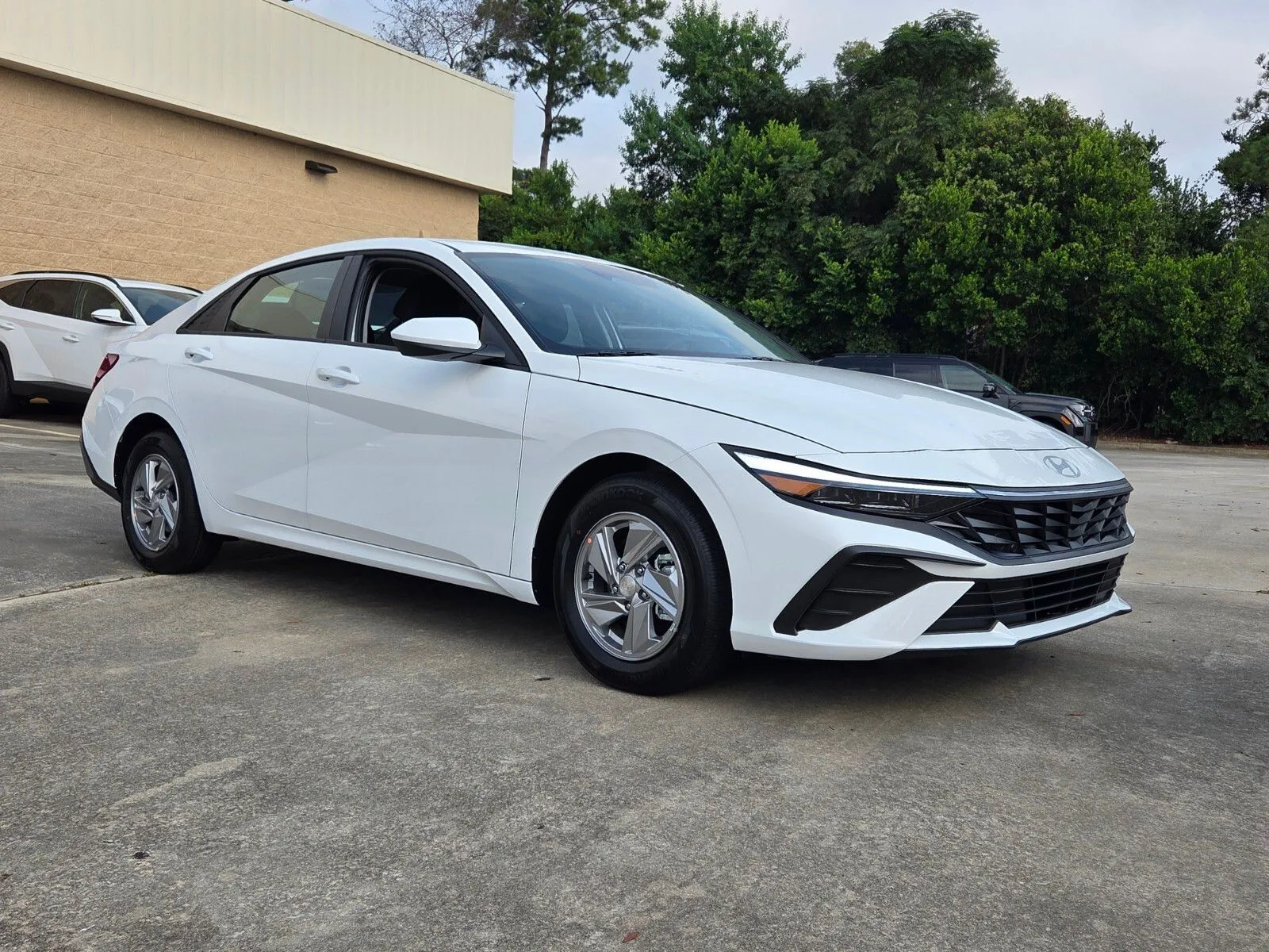 White 2026 Hyundai Elantra SE for sale in Warner Robins, GA