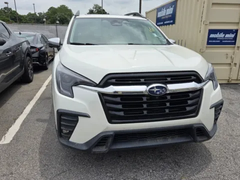 More photos of 2023 Subaru Ascent Limited at Hyundai Warner Robins, GA