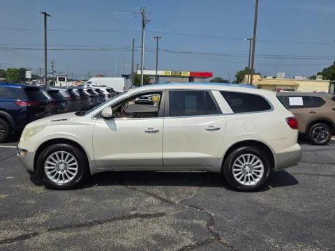 More photos of 2012 Buick Enclave Leather Group at Hyundai Warner Robins, GA