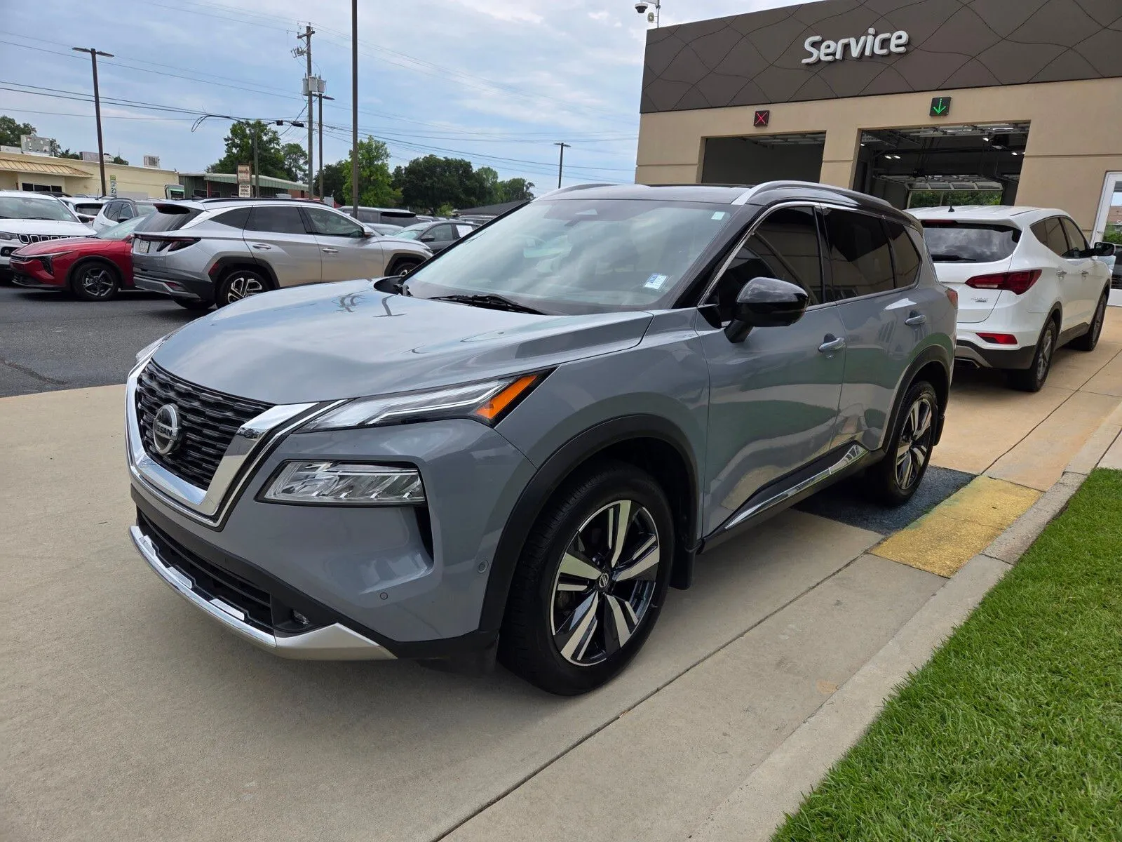 Gray 2021 Nissan Rogue Platinum for sale in Warner Robins, GA