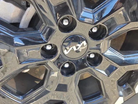 More photos of 2025 Kia Sorento S at Hyundai Warner Robins, GA
