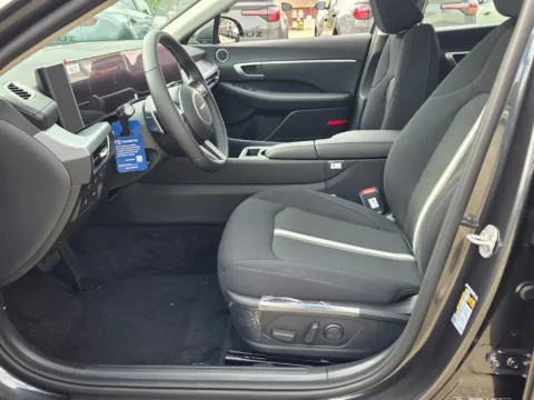 More photos of 2026 Hyundai Sonata Hybrid SEL at Hyundai Warner Robins, GA