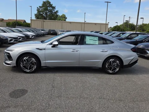 More photos of 2026 Hyundai Sonata SEL Sport at Hyundai Warner Robins, GA