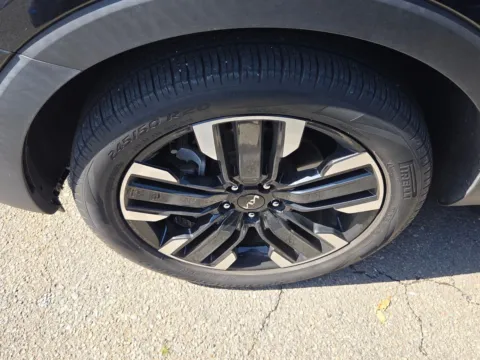 More photos of 2024 Kia Telluride SX at Hyundai Warner Robins, GA