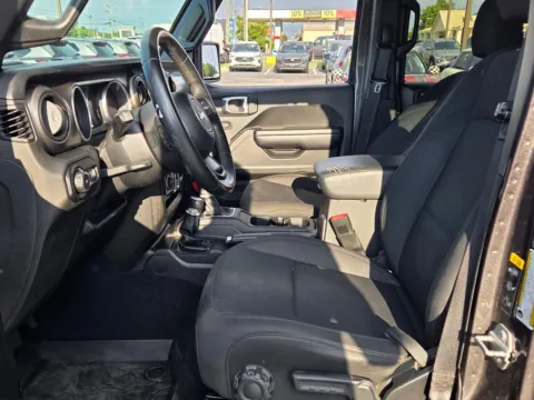 More photos of 2020 Jeep Wrangler Unlimited Sport at Hyundai Warner Robins, GA