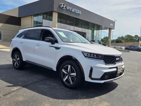 White 2023 Kia Sorento EX for sale in Warner Robins, GA
