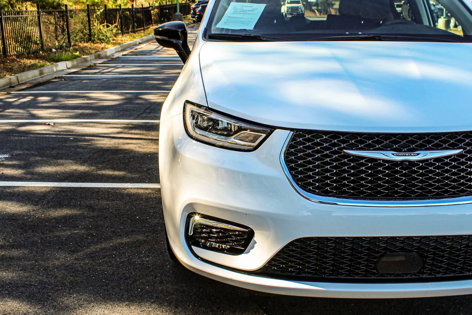 2024 Chrysler Pacifica PHEV Select - Photo 10