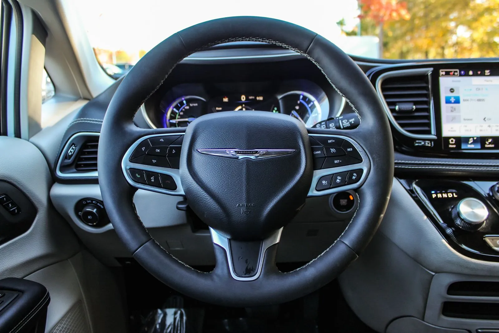 2024 Chrysler Pacifica PHEV Select - Photo 23
