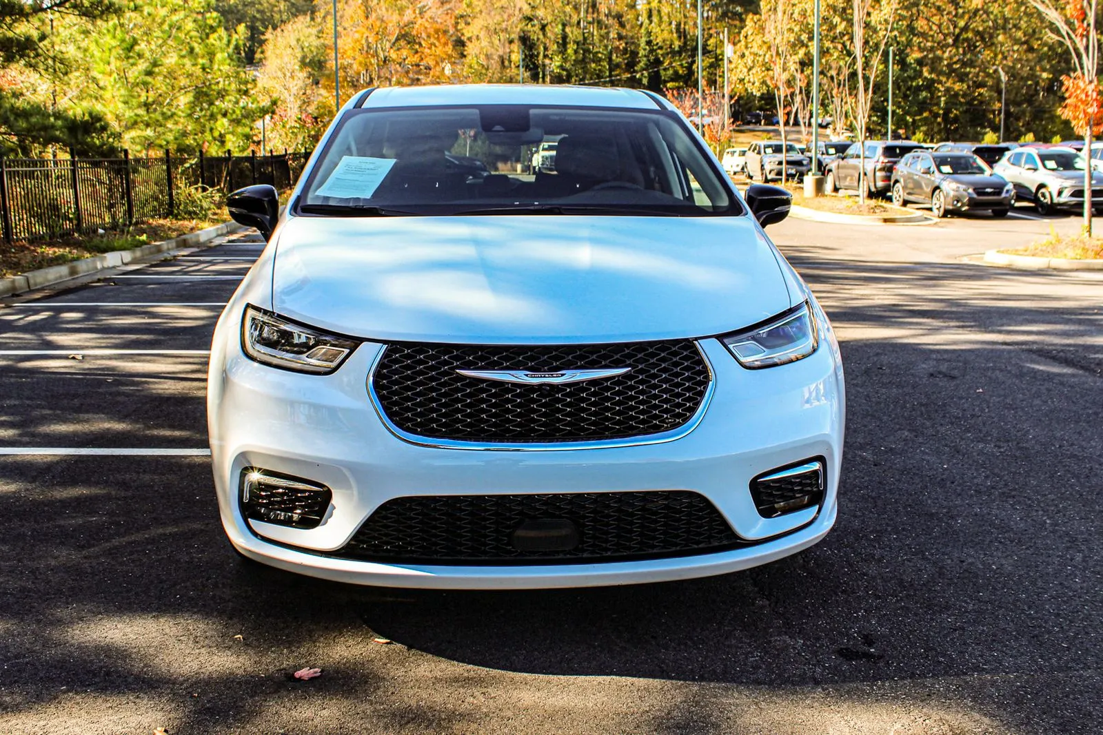 2024 Chrysler Pacifica PHEV Select - Photo 8