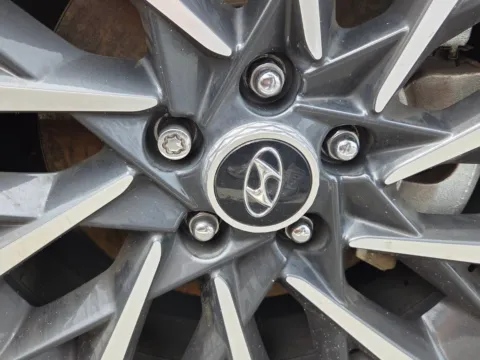 More photos of 2023 Hyundai Sonata Limited at Hyundai Warner Robins, GA