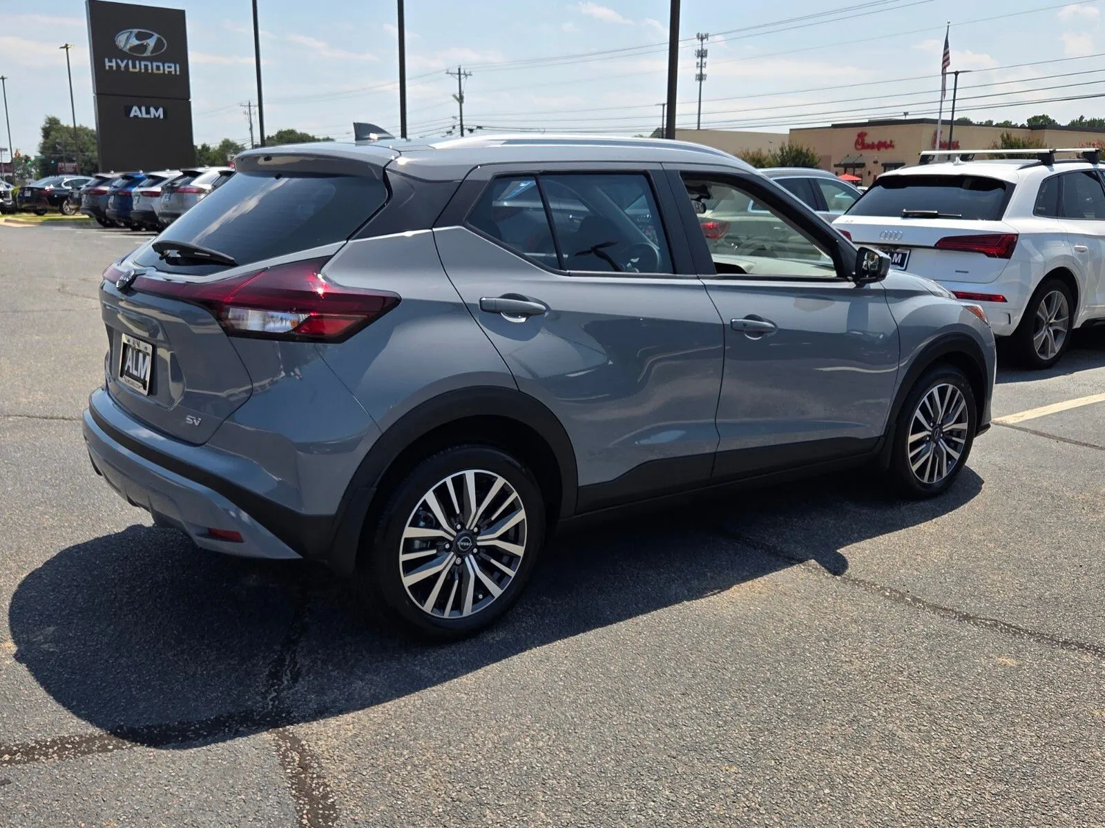 2024 Nissan Kicks SV - Photo 14