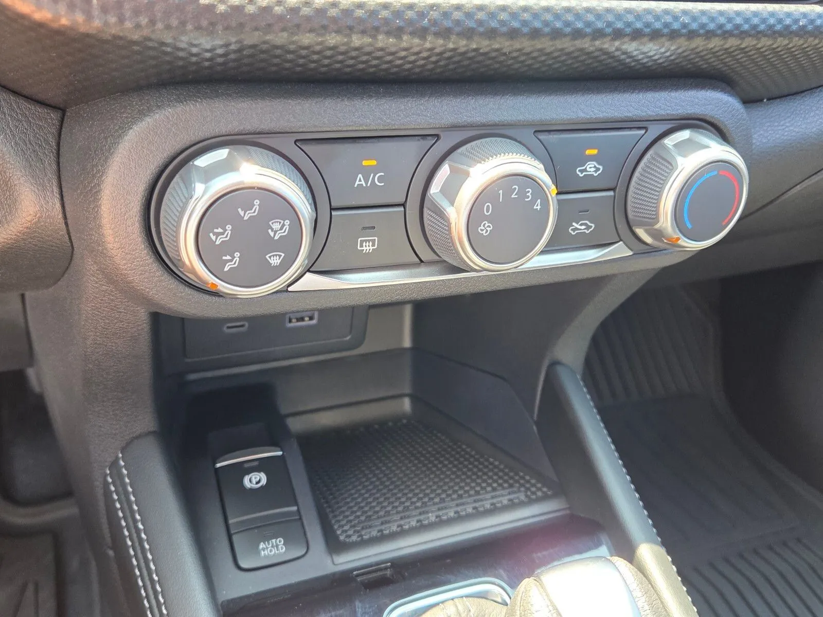 2024 Nissan Kicks SV - Photo 22