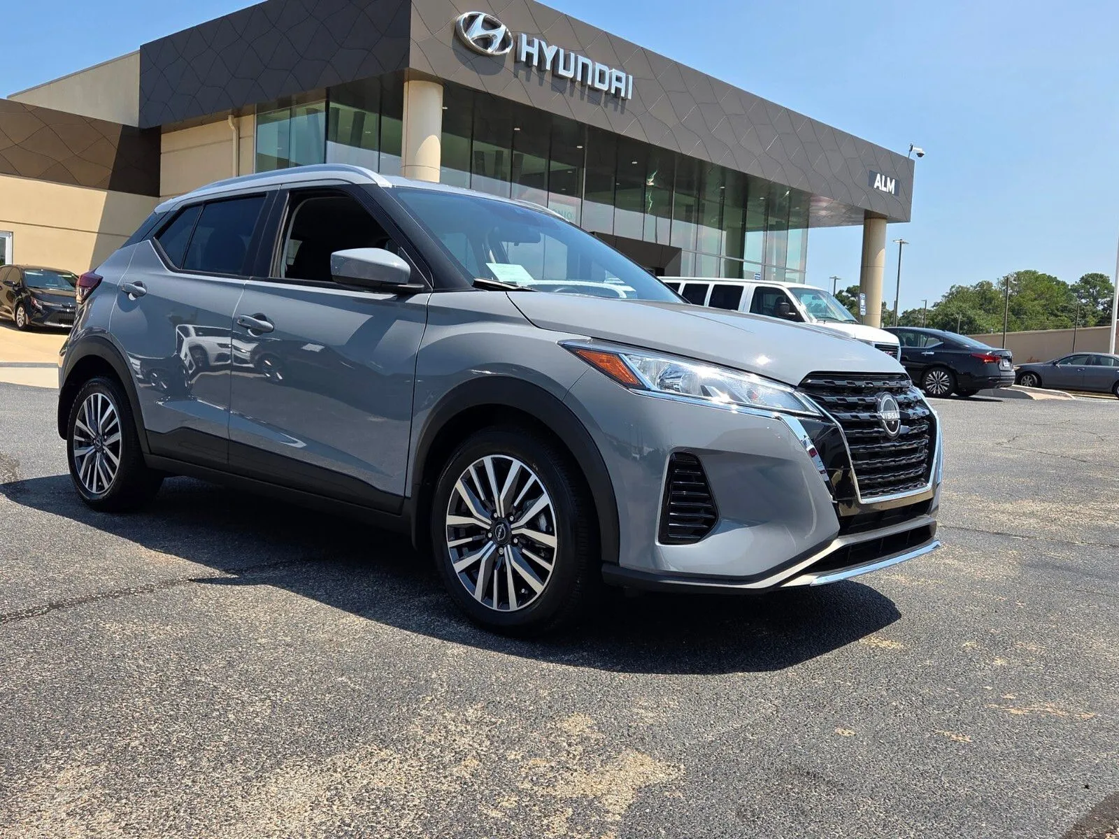 2024 Nissan Kicks