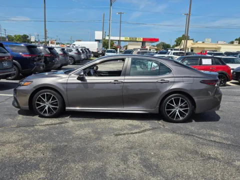 More photos of 2024 Toyota Camry SE at Hyundai Warner Robins, GA