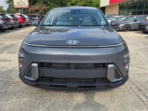 Photos of 2027 Hyundai Kona SE for sale in Warner Robins, GA at Hyundai Warner Robins