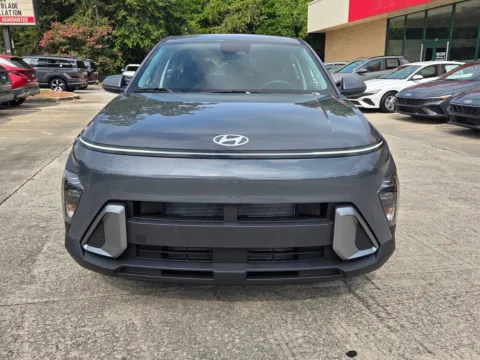 Photos of 2027 Hyundai Kona SE for sale in Warner Robins, GA at Hyundai Warner Robins