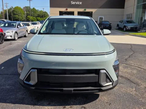 Photos of 2027 Hyundai Kona SE for sale in Warner Robins, GA at Hyundai Warner Robins