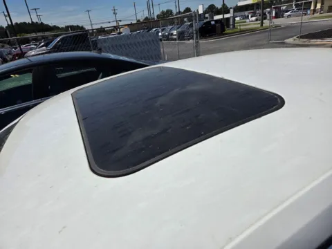 More photos of 2022 Volkswagen Passat 2.0T SE at Hyundai Warner Robins, GA