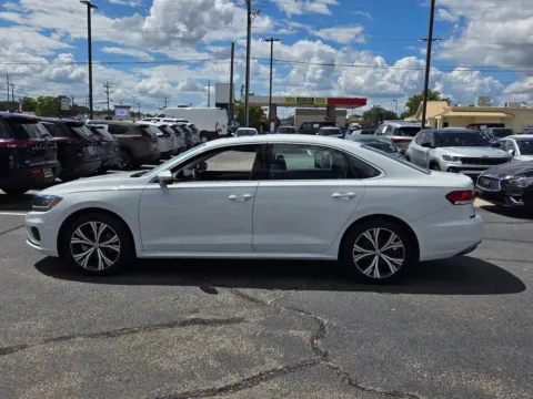 More photos of 2022 Volkswagen Passat 2.0T SE at Hyundai Warner Robins, GA