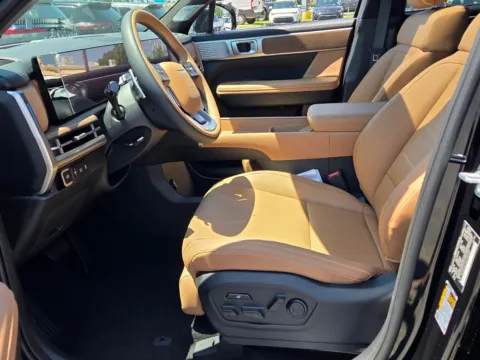 More photos of 2027 Hyundai Santa Fe Hybrid Calligraphy at Hyundai Warner Robins, GA