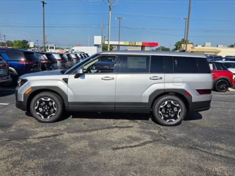 More photos of 2027 Hyundai Santa Fe SE at Hyundai Warner Robins, GA