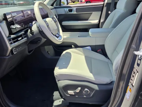 More photos of 2027 Hyundai Santa Fe Hybrid SEL at Hyundai Warner Robins, GA