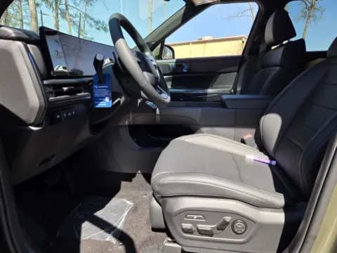 Another view of 2026 Hyundai Santa Fe Hybrid Calligraphy for sale in Warner Robins, GA at Hyundai Warner Robins