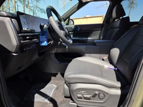 Another view of 2026 Hyundai Santa Fe Hybrid Calligraphy for sale in Warner Robins, GA at Hyundai Warner Robins