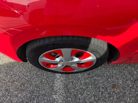 More photos of 2019 Chevrolet Spark 1LT at Hyundai Warner Robins, GA