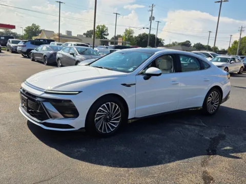 Another view of 2024 Hyundai Sonata Hybrid Limited for sale in Warner Robins, GA at Hyundai Warner Robins