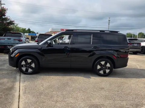 More photos of 2027 Hyundai Santa Fe Hybrid SEL at Hyundai Warner Robins, GA