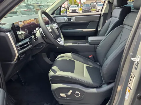 More photos of 2027 Hyundai Santa Fe SEL at Hyundai Warner Robins, GA