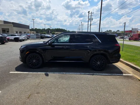 More photos of 2024 Hyundai Palisade Calligraphy Night Edition at Hyundai Warner Robins, GA