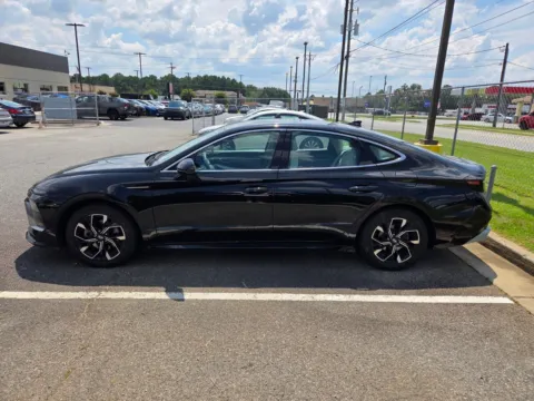 More photos of 2024 Hyundai Sonata SEL at Hyundai Warner Robins, GA
