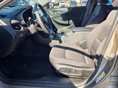 More photos of 2024 Chevrolet Malibu LT at Hyundai Warner Robins, GA