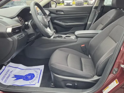 More photos of 2025 Nissan Altima 2.5 SV at Hyundai Warner Robins, GA