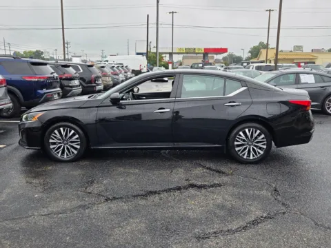 More photos of 2025 Nissan Altima 2.5 SV at Hyundai Warner Robins, GA