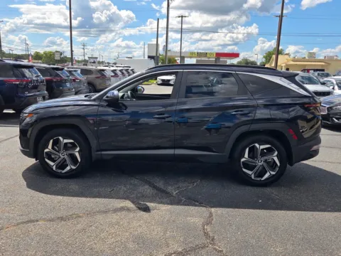 More photos of 2022 Hyundai Tucson Plug-In Hybrid SEL at Hyundai Warner Robins, GA