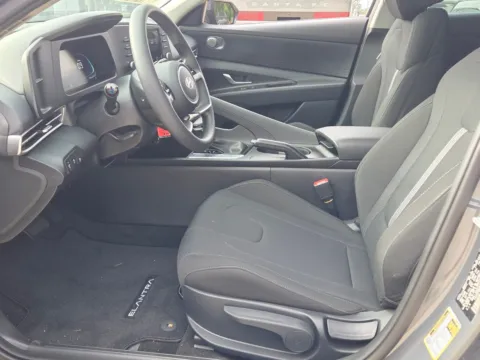 More photos of 2026 Hyundai Elantra SE at Hyundai Warner Robins, GA