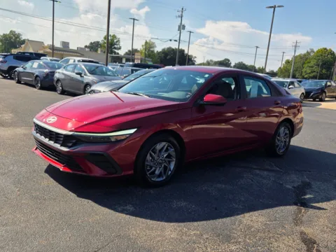 Another view of 2024 Hyundai Elantra SEL for sale in Warner Robins, GA at Hyundai Warner Robins